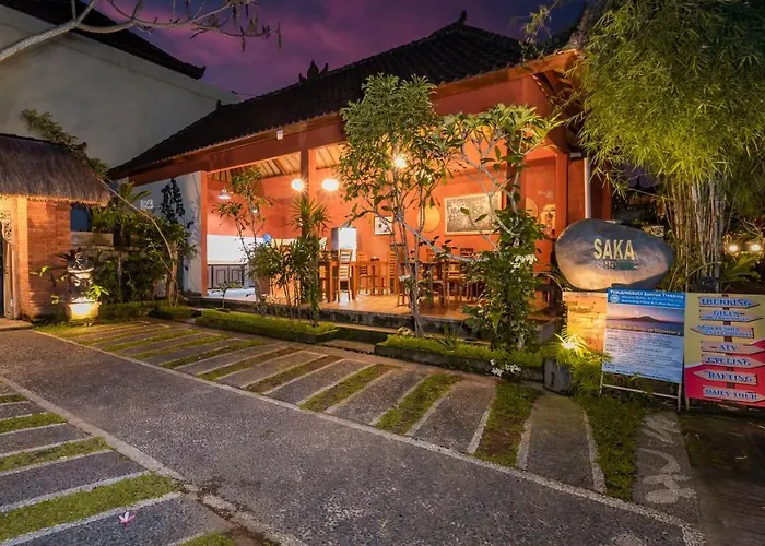 Pensión Saka House