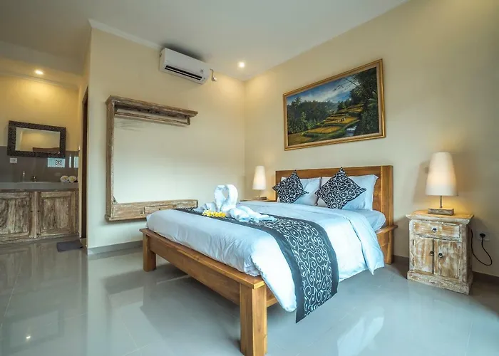 Saka House 3*
